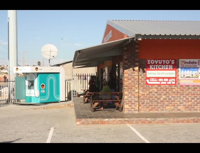 1,705M² BUSINESS FOR SALE IN KWAZAKHELE